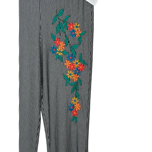 Judith March Women's Pants Flare Pull On Striped Embroidered Floral Medium NWT - Picture 2 of 11
